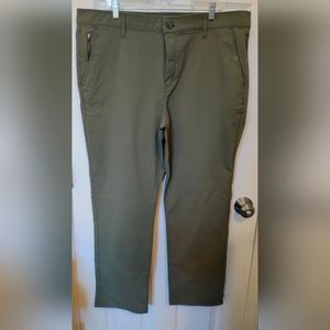 40x30. Olive green performance pants